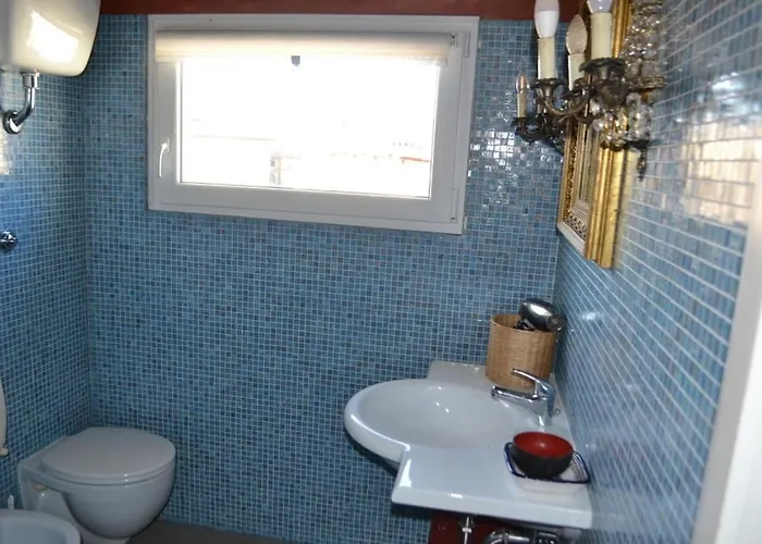 La Dimora Della Luna Rosso